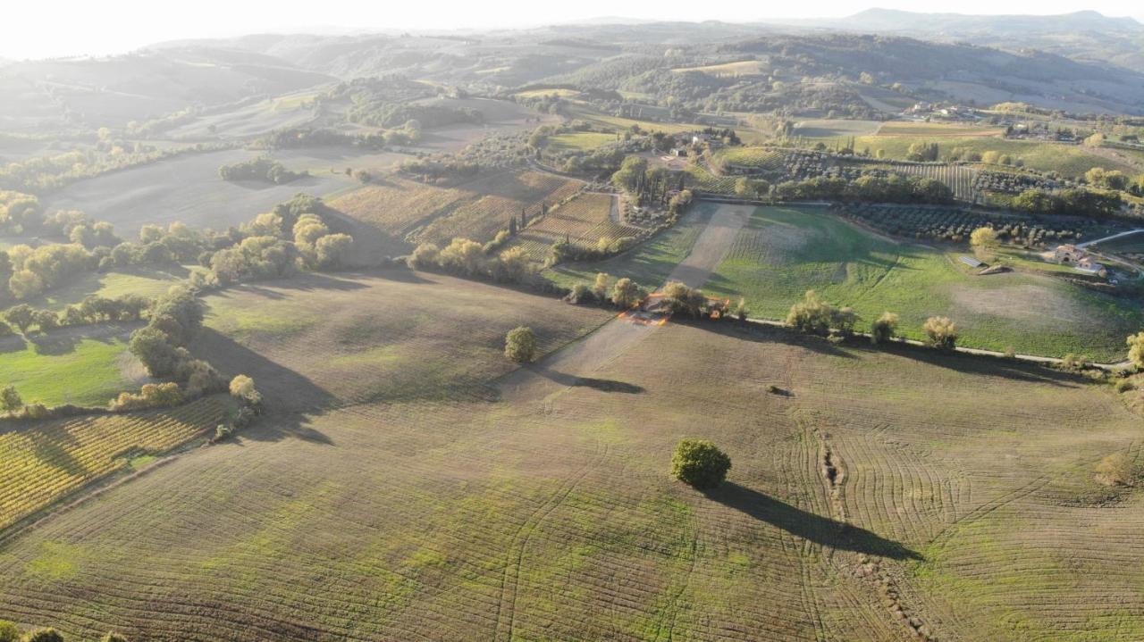 Agriturismo I Roseti Montepulciano Stazione Kültér fotó