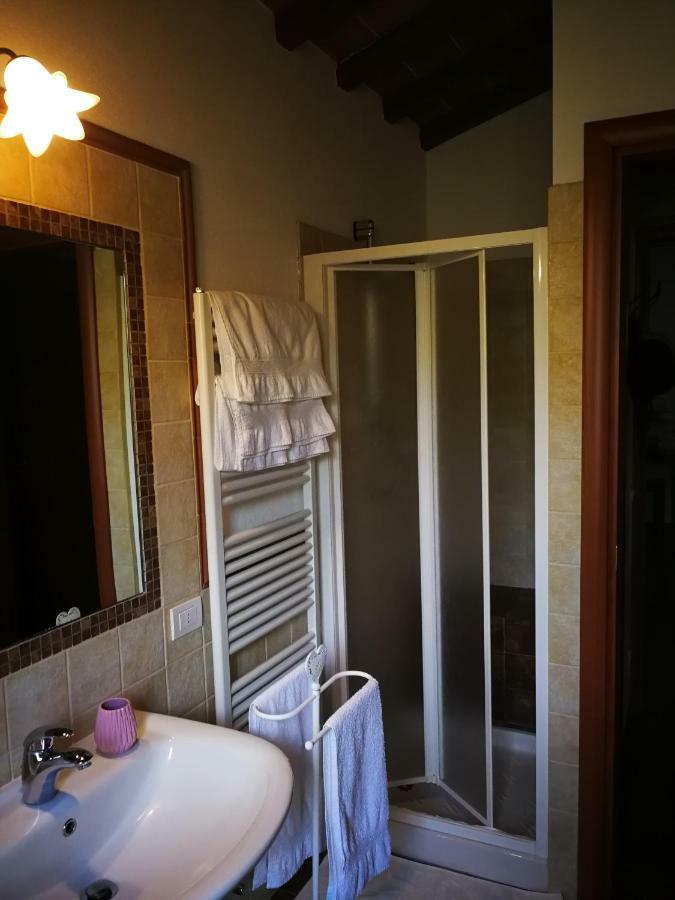 Agriturismo I Roseti Montepulciano Stazione Kültér fotó