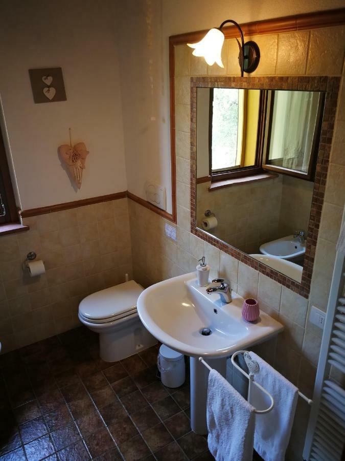 Agriturismo I Roseti Montepulciano Stazione Kültér fotó